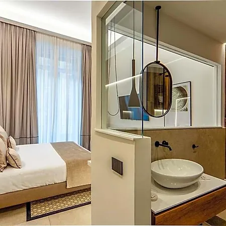 Hotel Mamalu - And