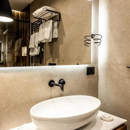 Mamalu - Studios&suites Hotel